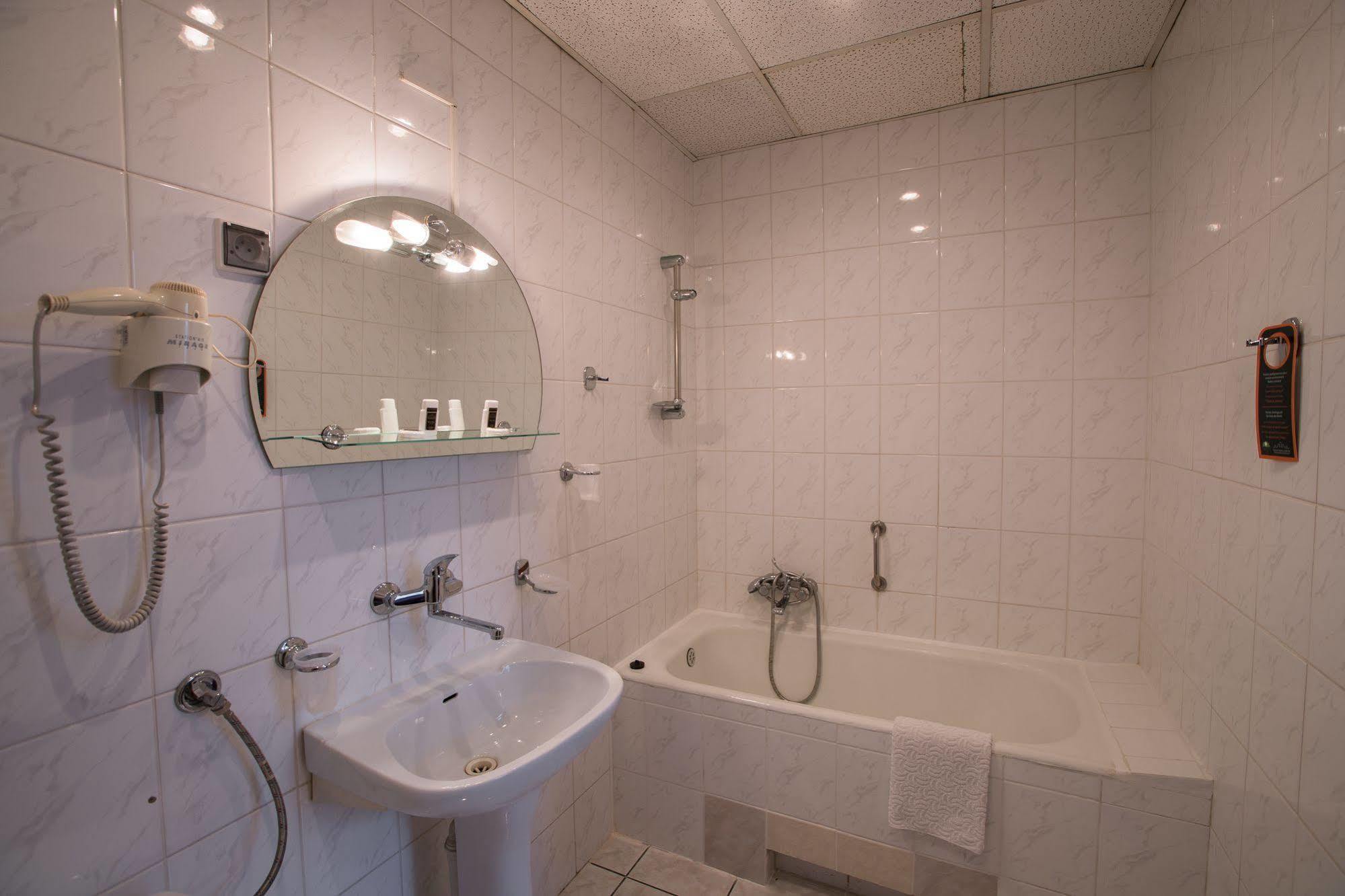 Hotel Kapitan Szczecin Ngoại thất bức ảnh